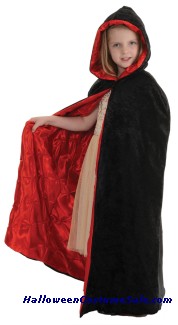 BLACK/RED CAPE VELVET CHILD COSTUME